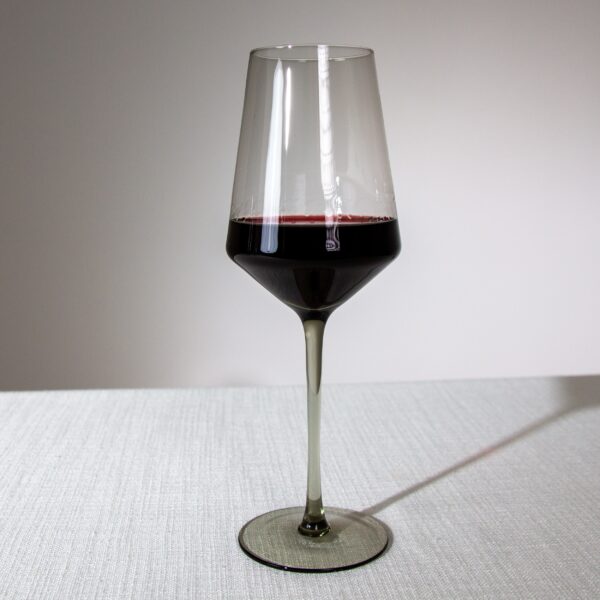 Pure Smoke Red Wine Glass