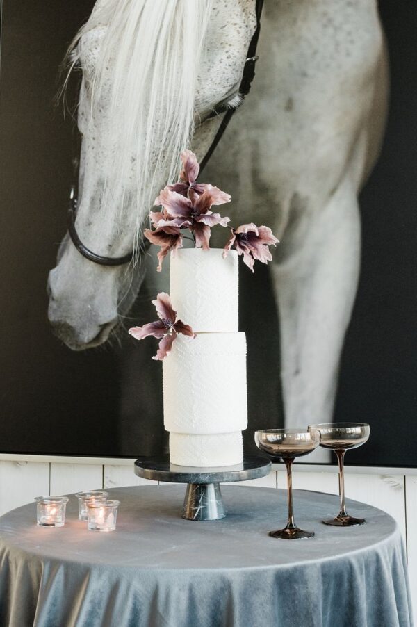 Black Marble Cake Stand - Image 3