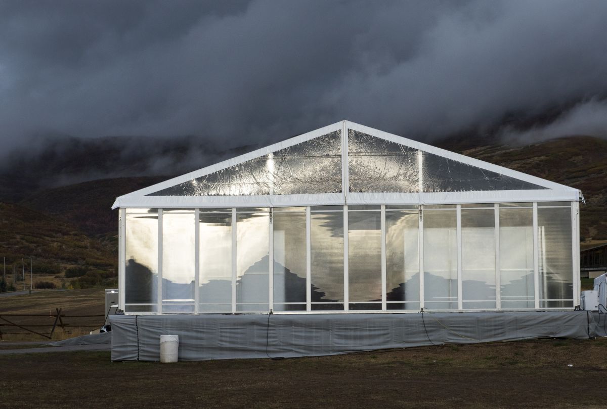 Exterior view of the enclosed tent's windows and structure